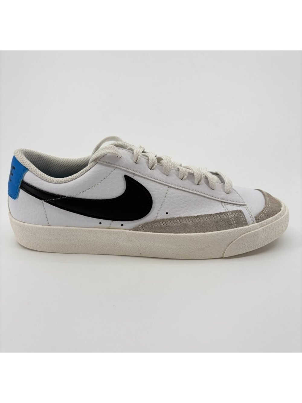 Nike Blazer Low 77 Vintage Boys Size 7Y White Athletic Leather Shoes Sneakers